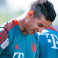 Niko Kovac confirma que James está listo para el inicio de 2019