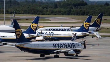 Imagen de varios aviones de Ryanair.