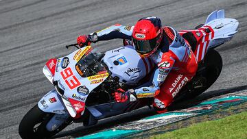 Sepang (Malaysia), 07/02/2024.- Spanish MotoGP rider Marc Marquez of Gresini Racing MotoGP in action during Sepang MotoGP Official Test day 2 at Petronas Sepang International Circuit, Malaysia, 07 February 2024. (Motociclismo, Ciclismo, Malasia) EFE/EPA/FAZRY ISMAIL
