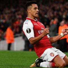 Sánchez could follow in Cantona, Van Persie footsteps - Neville