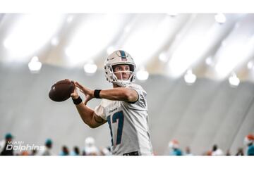 Así regresó Ryan Tannehill a los entrenamientos