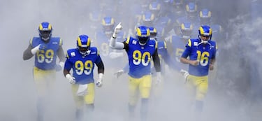 Efectista entrada de Los Angeles Rams en el SoFi Stadium