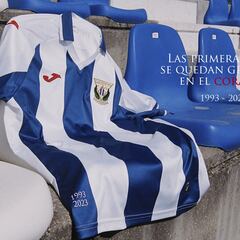 El Leganés resucita como primera camiseta la del ascenso en 1993
