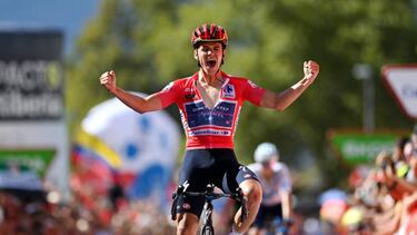 ALTO DEL PIORNAL, SPAIN - SEPTEMBER 08: Remco Evenepoel of Belgium and Team Quick-Step - Alpha Vinyl - Red Leader Jersey celebrates winning during the 77th Tour of Spain 2022, Stage 18 a 192km stage from Trujillo to Alto del Piornal 1163m / #LaVuelta22 / #WorldTour / on September 08, 2022 in Alto del Piornal, Caceres, Spain. (Photo by Justin Setterfield/Getty Images)