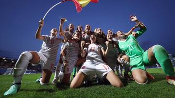 Las jugadoras de Espa&ntilde;a celebran su pase a la final del Mundial Sub-20.