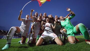 Las jugadoras de Espa&ntilde;a celebran su pase a la final del Mundial Sub-20.