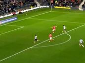 Ben Brereton se destapa y marca el mejor gol del fin de semana en Inglaterra: ¡ojo a la jugada!