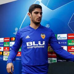 Guedes: "No sé si soy el mejor o no, creo que soy igual que todos"