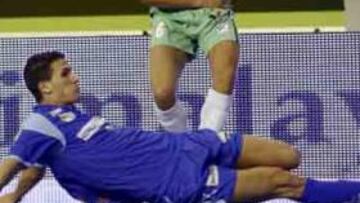 <b>ARRASE</b>. El equipo complutense se deshizo de sus rivales y dan otro paso hacia su quinto título en seis años.