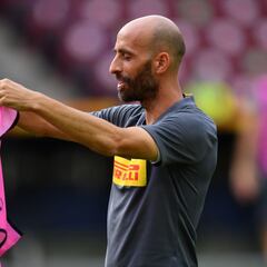 Borja Valero: "Mirando atrás, no sé si volvería a ser futbolista"