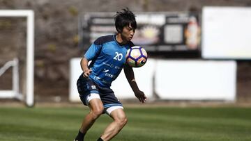Gaku Shibasaki, en un entrenamiento con el Tenerife.