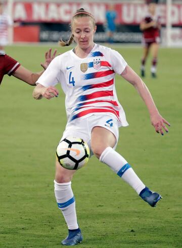 Posición: Defensa 
Equipo: Utah Royals FC