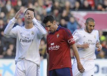 Cristiano Ronaldo se lamenta.