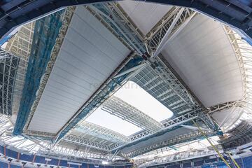 Llega el verano y con ello el parón de las competiciones y las obras de remodelación del Estadio Santiago Bernabéu avanzan a pasos agigantados. 