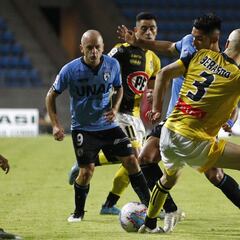 Iquique y Coquimbo se enredan