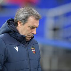 La salida de Felipe Miñambres, la punta del iceberg