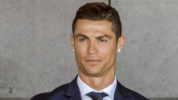 Cristiano Ronaldo, contra el que la Fiscal&iacute;a de Madrid ha presentado una denuncia que le acusa de crear una estructura societaria para defraudar 14,7 millones de euros de forma &quot;consciente&quot;. 