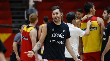 El alero de la selección española de baloncesto Rudy Fernández, durante el entrenamiento celebrado en Valencia.