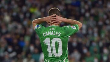 Canales se lamenta. 