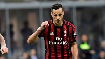Nikola Kalinic con el Milán.