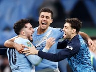 LONDON (United Kingdom), 22/03/2026.- Rodri (C) of Manchester City and teammates celebrate after winning the Carabao Cup final match between Arsenal FC and Manchester City FC, in London, Great Britain, 22 March 2026. (Gran Bretaña, Reino Unido, Londres) EFE/EPA/TOLGA AKMEN EDITORIAL USE ONLY. No use with unauthorized audio, video, data, fixture lists, club/league logos, 'live' services or NFTs. Online in-match use limited to 120 images, no video emulation. No use in betting, games or single club/league/player publications.
