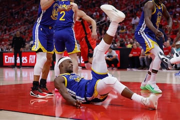 En los minutos finales del primer cuarto del encuentro , en la lucha pro un rebote, Butler quedó encima de Amen Thompson cayendo totalmente desequilibrado y dándose un golpe tremendo en la pelvis. El escolta se marchó para no volver.