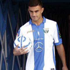 El Alcorcón ficha a Asdrúbal y cede a Borja Lázaro al Racing