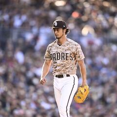 San Diego Padres extienden contrato de Yu Darvish