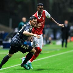 Borja y Braga mantienen la ilusión de clasificar en Champions