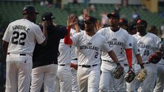 Taichung (Taiwan), 08/03/2023.- Players of the Netherlands celebrate after the 2023 World Baseball Classic game between Cuba and the Netherlands at Taichung Intercontinental Baseball Stadium in Taichung, Taiwan, 08 March 2023. (Países Bajos; Holanda) EFE/EPA/RITCHIE B. TONGO
