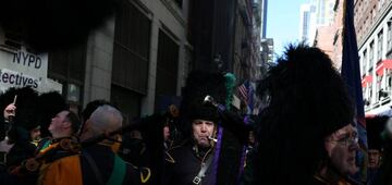 La Quinta Avenida de Nueva York acoge el gran desfile del Día de San Patricio.