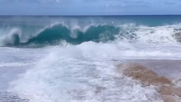 Orillera en Ke Iki Beach, Hawái