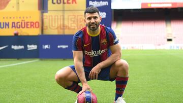 Ag¨¹ero, nuevo fichaje del Barcelona: presentaci¨®n y rueda de prensa del Kun en directo