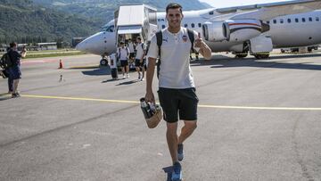 Maxi Gómez, a la llegada a Suiza.