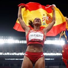 Peleteiro toca el cielo: bronce y brutal récord de España