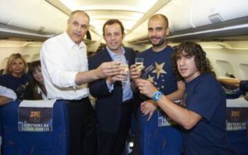 Zubizarreta, Rosell, Guardiola y Puyol tras conseguir el campeonato de Liga 2010-2011.