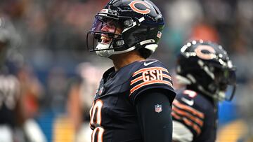 LONDON, ENGLAND - OCTOBER 13: Caleb Williams of Chicago Bears reacts during the NFL match between Jacksonville Jaguars and Chicago Bears at Tottenham Hotspur Stadium on October 13, 2024 in London, England. (Photo by Harry Murphy/Getty Images)
