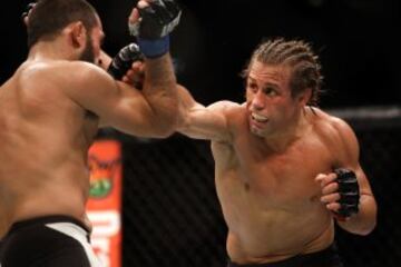 Frankie Saenz y Urijah Faber.