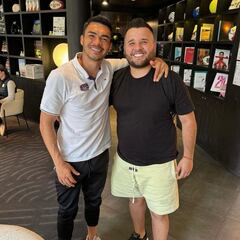 “Si lo conociera en la calle no sabría que es futbolista, su actitud es muy diferente al resto”