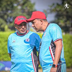 Alex Escobar hace empalme con César Farías y será su asistente