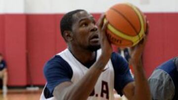 Kevin Durant alega fatiga "física y mental" y renuncia al Mundial