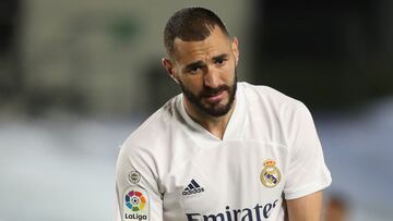 Dura advertencia de Deschamps a Benzema