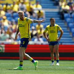 McBurnie deja solo a Jaime Mata