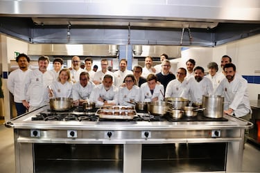 Comida solidaria: 16 chefs y el alcalde de Madrid cocinan para los más necesitados