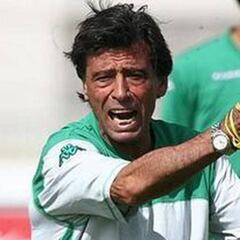 "El Barça tenía a Coldplay y el Betis se salvó con Resistiré"