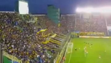Pánico en el Banfield-Boca: increíble avalancha tras un gol