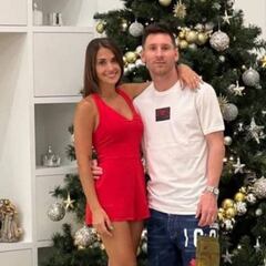 Lionel Messi y Antonela Roccuzzo bailan por Navidad