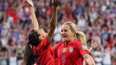 Christen Press celebra su gol ante Estados Unidos.