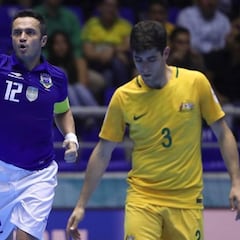 Falcao responde a Ricardinho con hat-trick y un recital