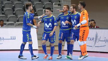 Los jugadores del Movistar celebran un gol.